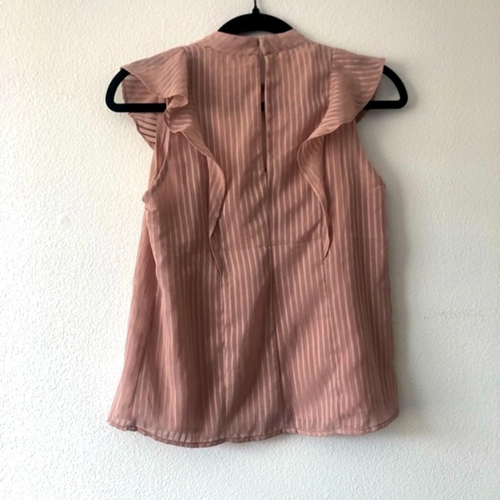 Astr The Label Flutter Sleeve Top - image 4